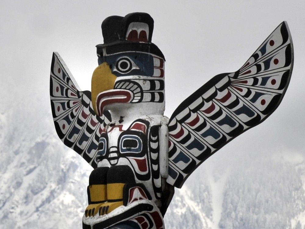 置物 Buffalo Bone Totempole 置物 Buffalo Bone Totempole 置物