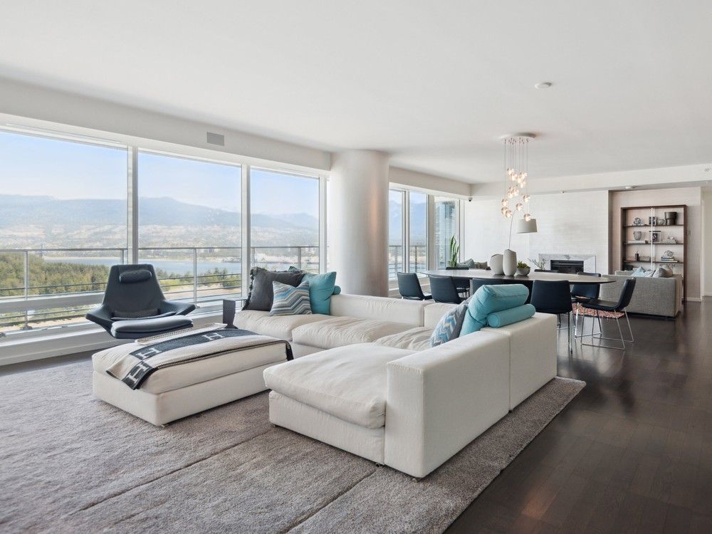 This Coal Harbour condo, unit 3606 at 1011 West Cordova Street, was listed for $4,999,900 and sold for $4,790,000.