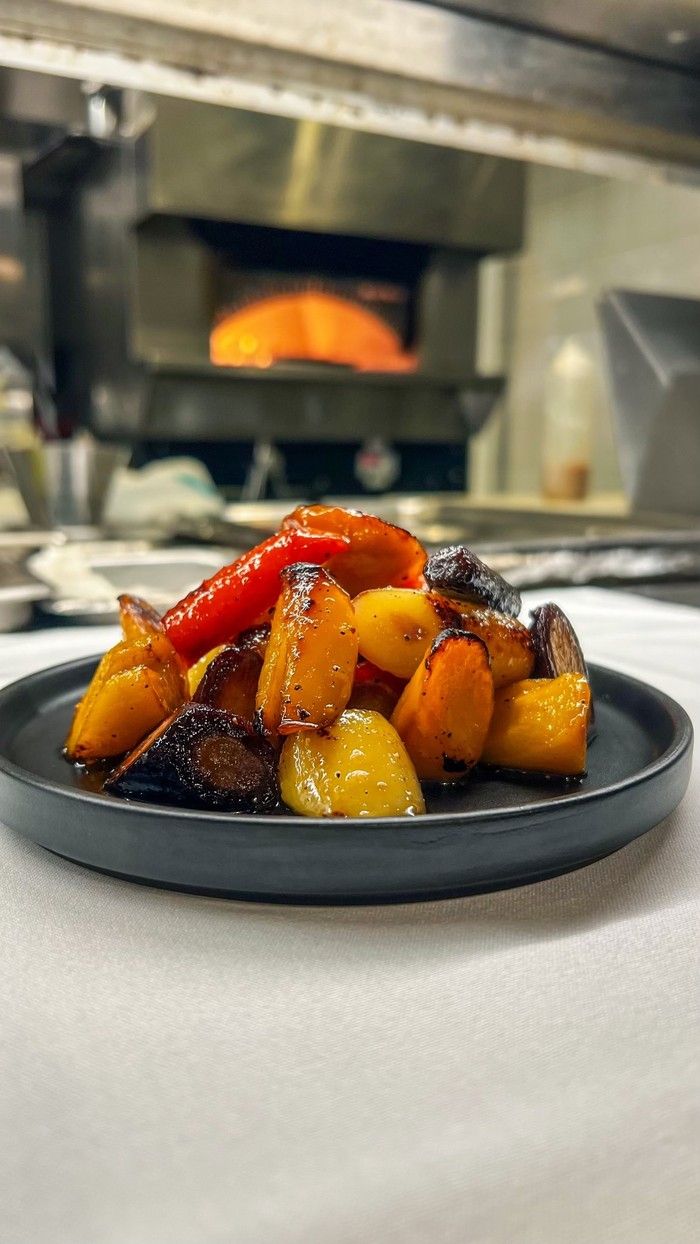 Smoked honey-glazed carrots 