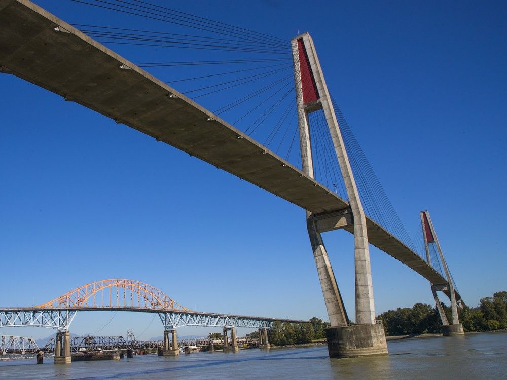 Surrey council backs plan for multi-million dollar ash-scattering pier on Fraser River