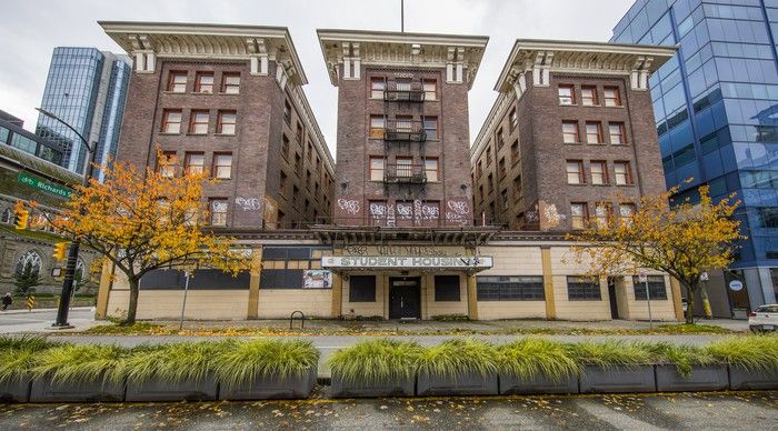 Vancouver council votes to demolish dilapidated downtown hotel