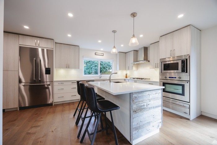  This West Coast-themed home that has been completely updated with clean lines and attention to detail.