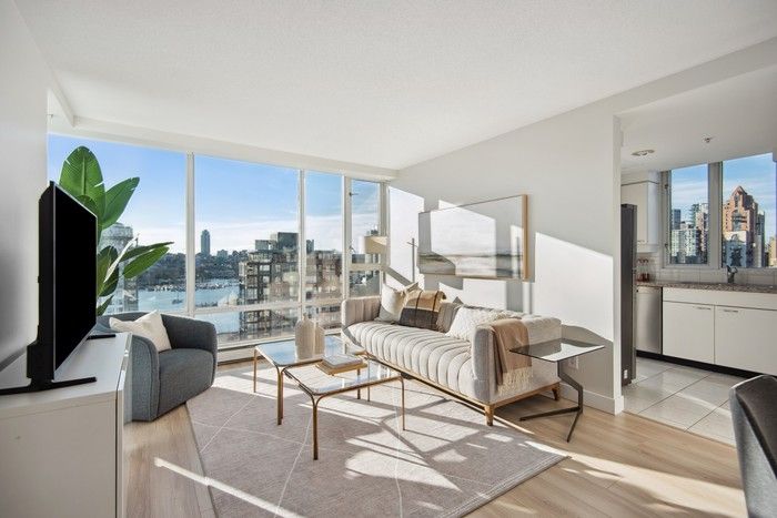  Unit 2101 at 1201 Marinaside Crescent in Vancouver was listed for $1,198,000 and sold for $1,155,000 after only one day on the market in this listing.