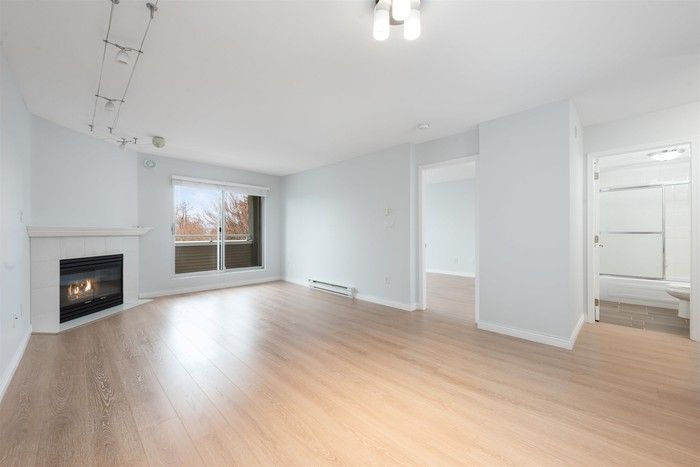  Unit 308 at 3733 Norfolk Street in Burnaby North sold for its asking price of $514,900.