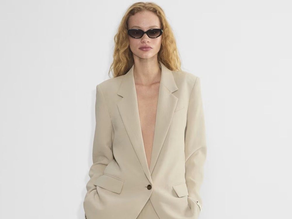 Here are five of our top picks from the Aritzia Summer Sale.