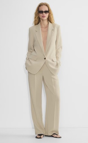 Wilfred Generation Blazer - Crepette. Handout/
