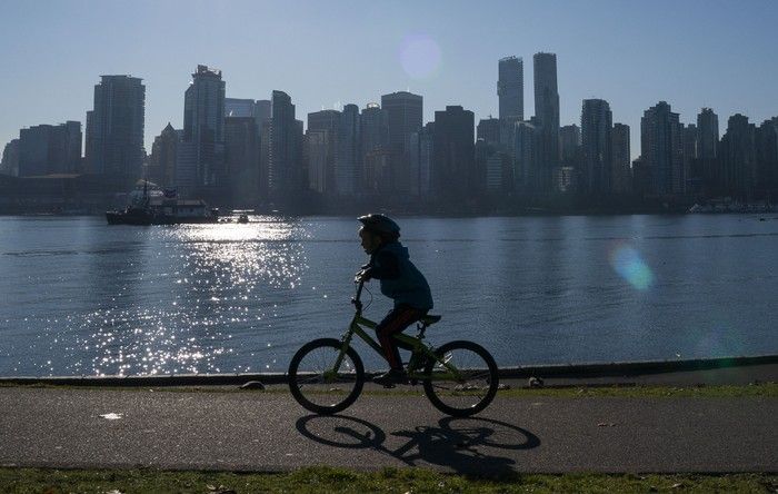 File photo of a sunny day in Metro Vancouver. Richard Lam/PNG.
