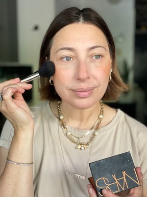 Nadia Albano makeup tutorial. Handout/