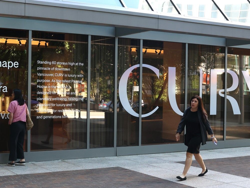  the outside of the curv presentation centre
