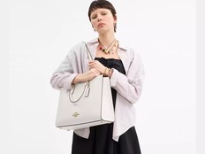 Coach Maggie Tote & Snap Wallet. Handout/