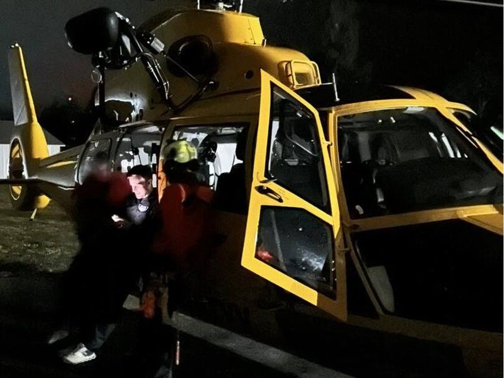  A North Shore Rescue team in a Talon Helicopters Ltd. aircraft helped rescue two trapped climbers off Yak Peak.
