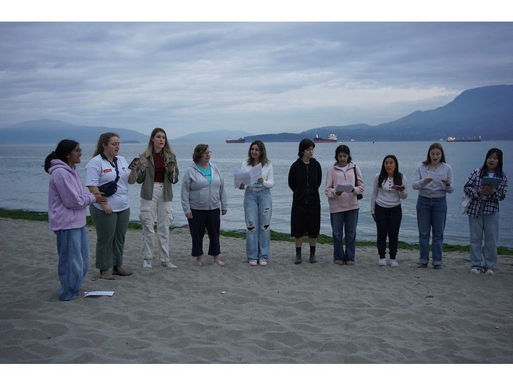  ubc’s public choir rehearsing at spanish banks.