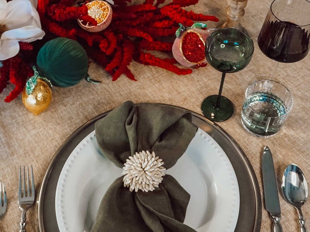 Set your Christmas table with vintage and organic finds
