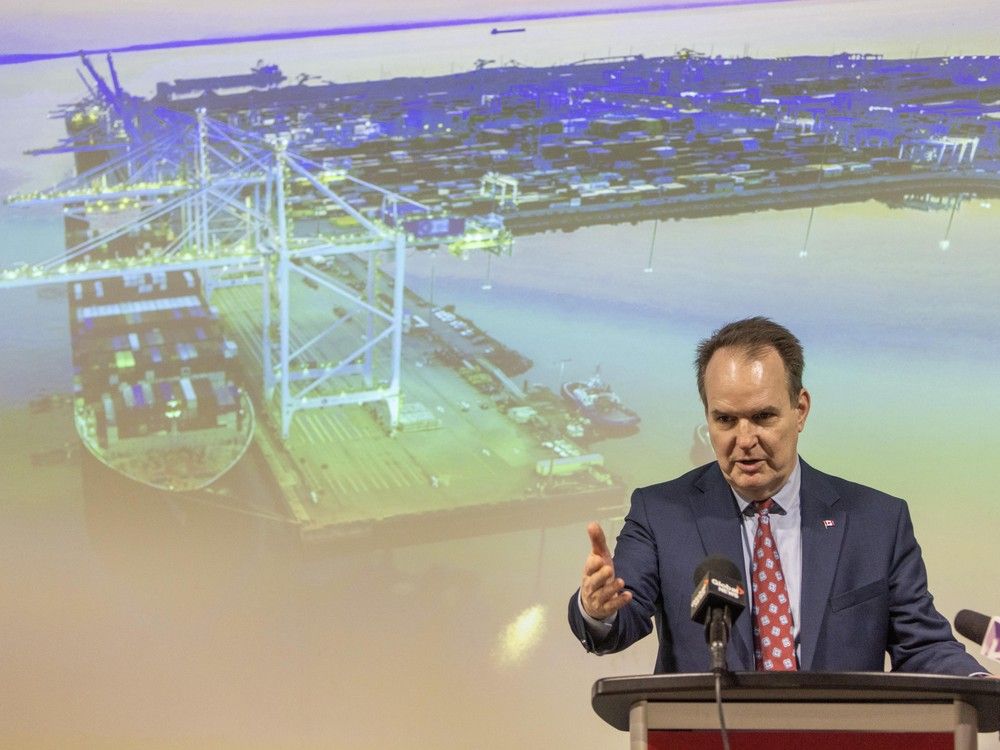 Federal transport minister acknowledges challenges that dropped Port of Vancouver to bottom of world rankings