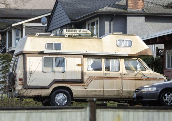  Terrence Loyer hoped to buy an old camper van that caught his eye so that he could go on a camping trip with his teenage grandson.