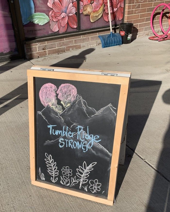  A chalkboard displaying the names of victims of a school shooting in Tumbler Ridge is seen in the community on Feb. 13, 2026. Tina Kennedy/Postmedia