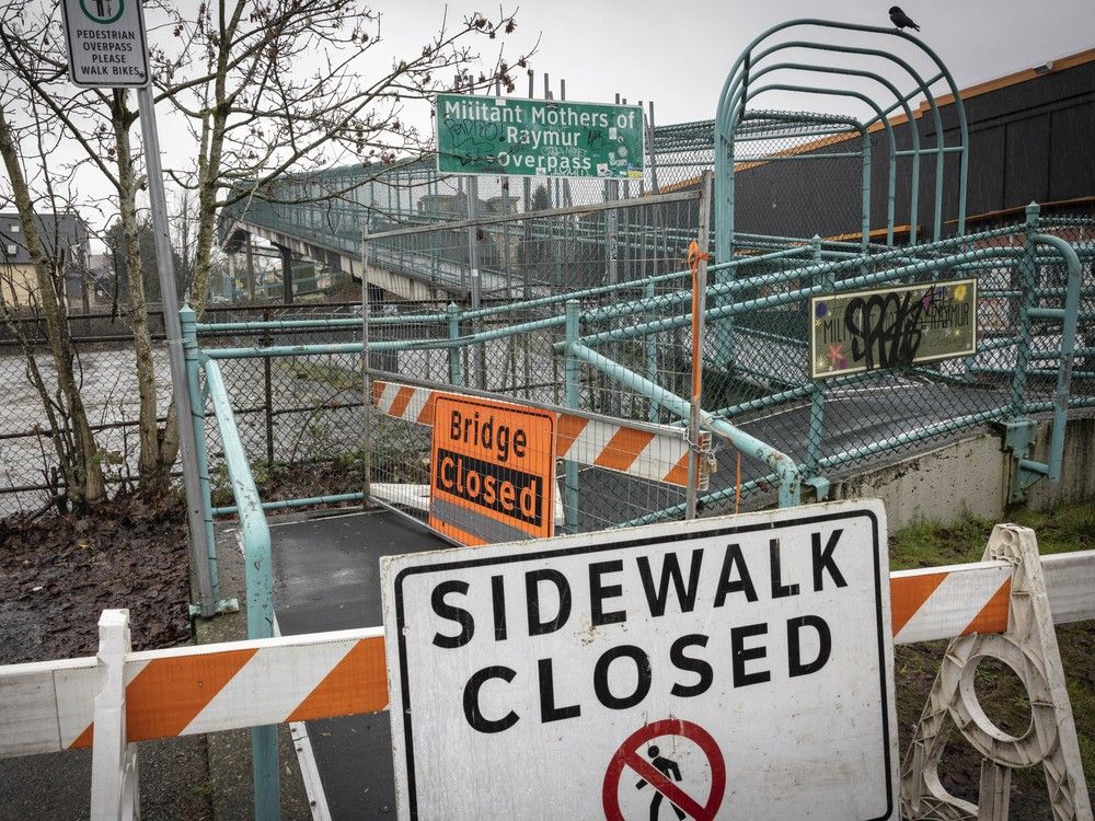 East Vancouver students rerouted as legendary Militant Mothers of Raymur Overpass shuts down