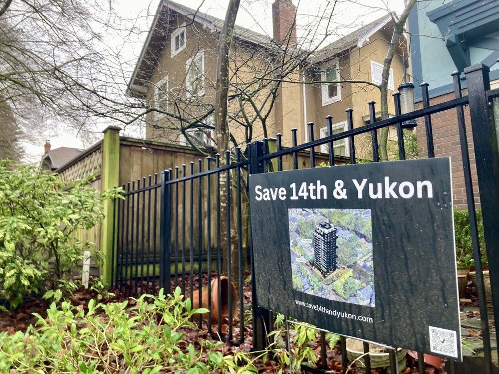 Douglas Todd: Jarring 18-storey tower on leafy Vancouver side street sign of the times. Read more.