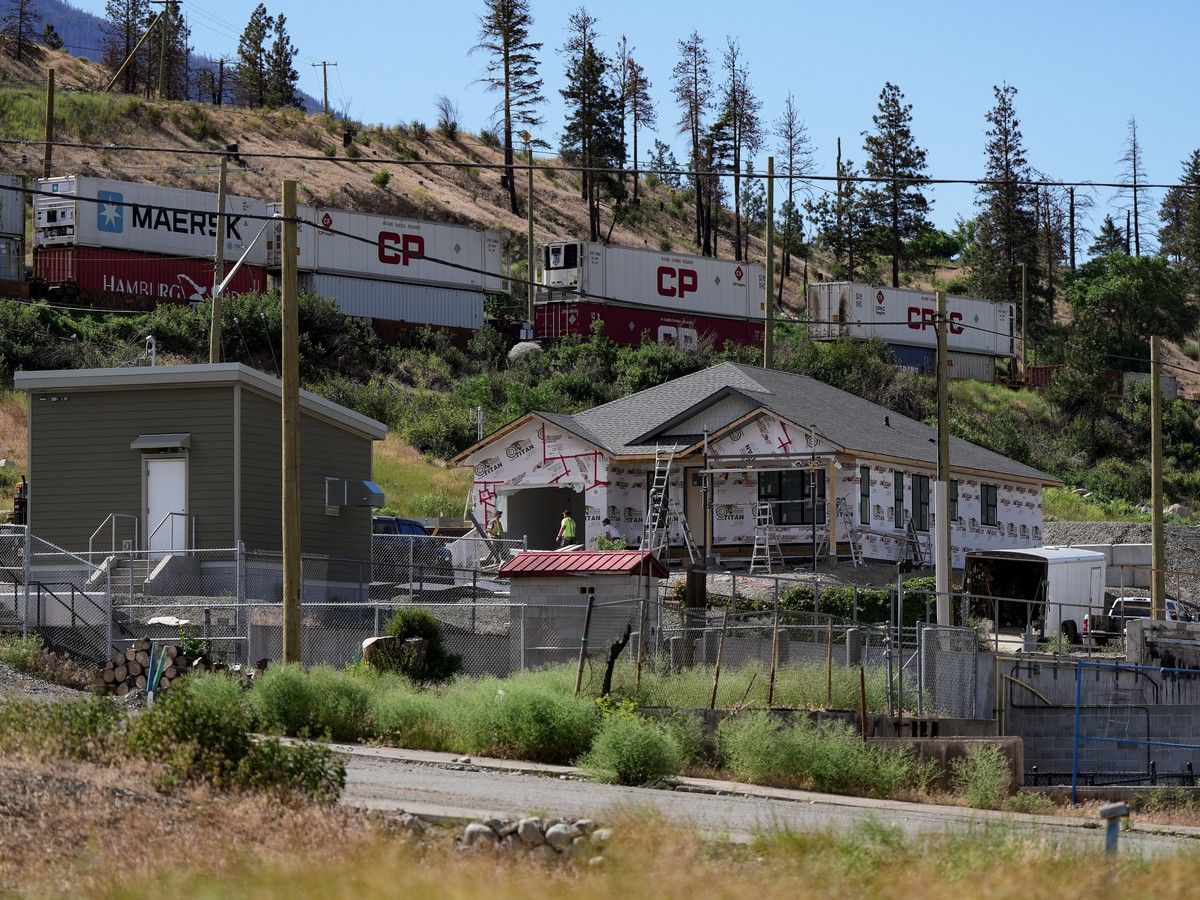 Vaughn Palmer: Auditor didn't delve too deep on spending by Lytton