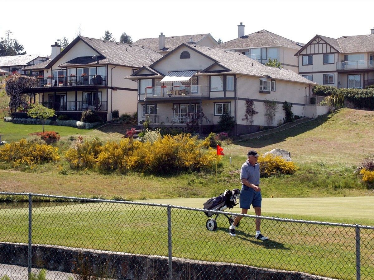 Douglas Todd: Western Canadians aim to avoid upzoning through 'private governments'