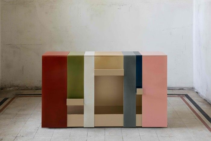 The Concerto console elevates ceramic into a structural role.