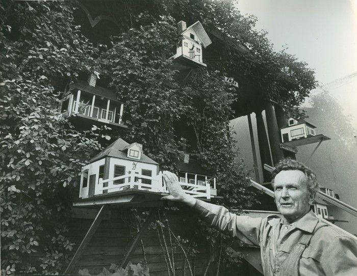 This Day in History, 1991: The Birdman of Richards Street was a Vancouver favourite