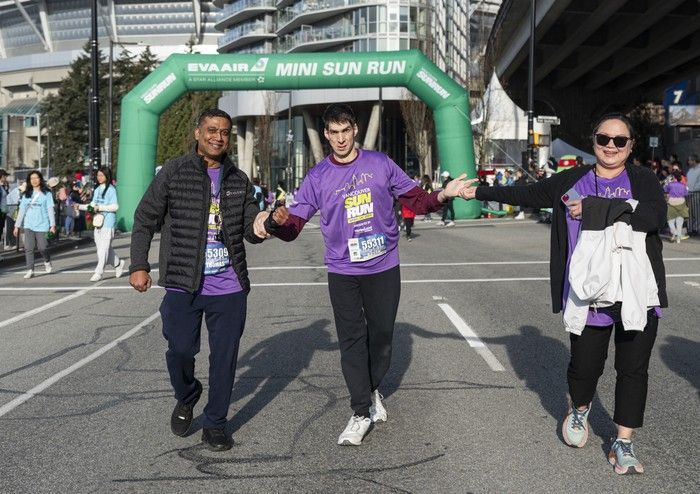 Participants take part in the Mini Sun Run at the 2026 Vancouver Sun Run in Vancouver on April, 19, 2026.