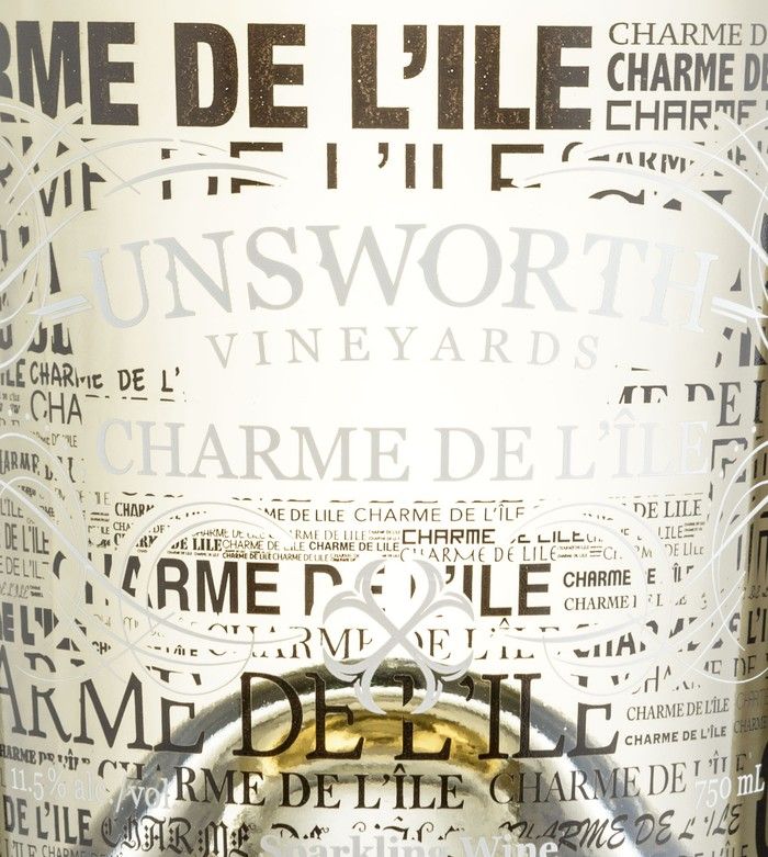 Bottle of Unsworth Vineyards Charme De L'ile N/V.
