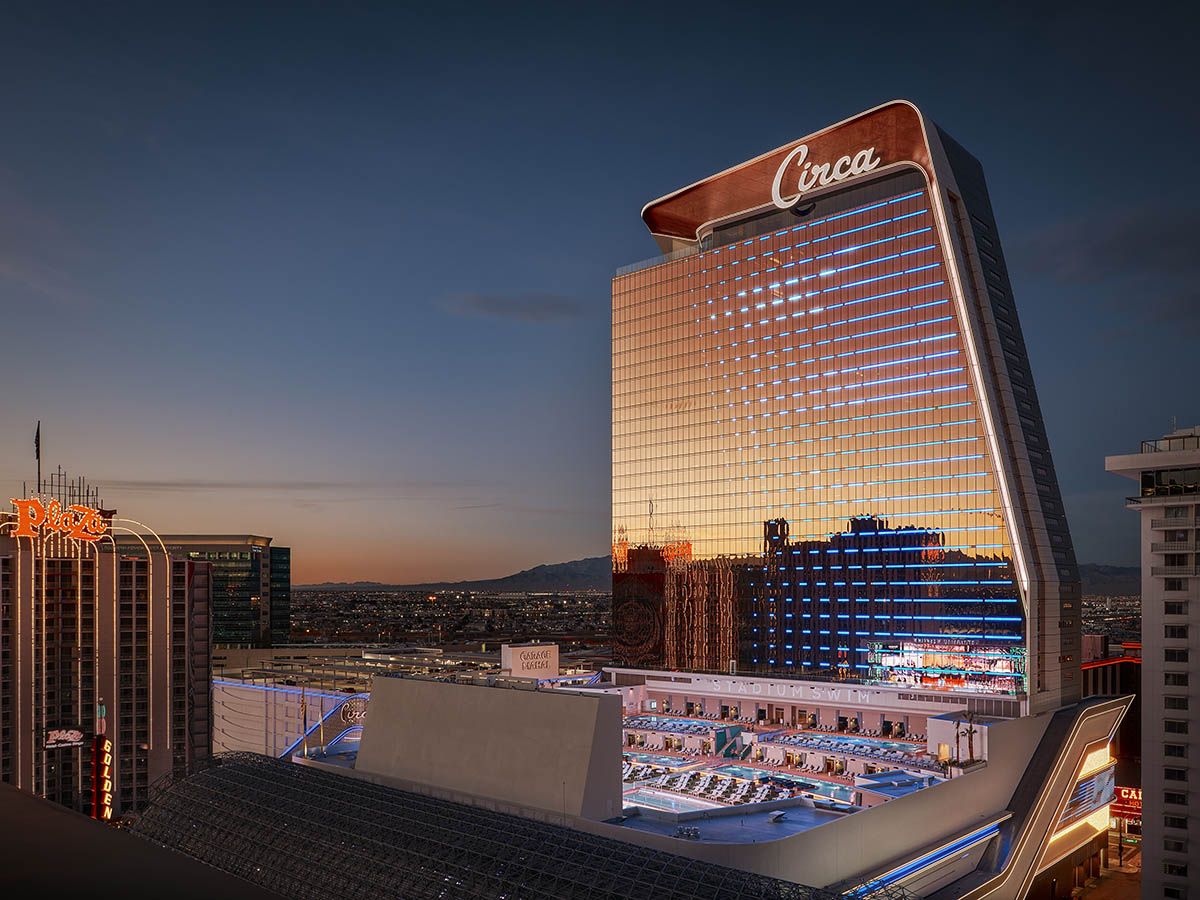 Las Vegas tries to lure Canadian travellers with dollar-at-par deals
