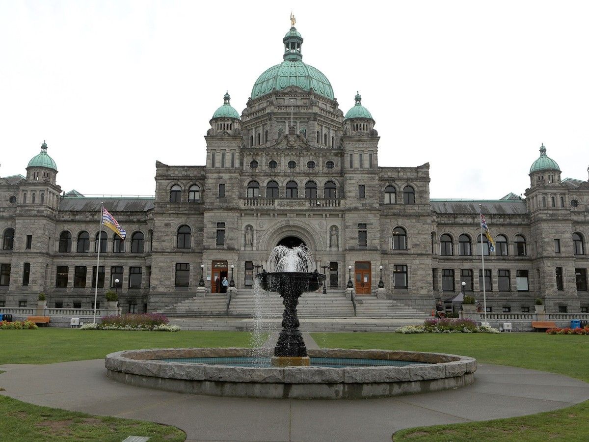 B.C. to settle class action over birth alerts that separated newborns from mothers