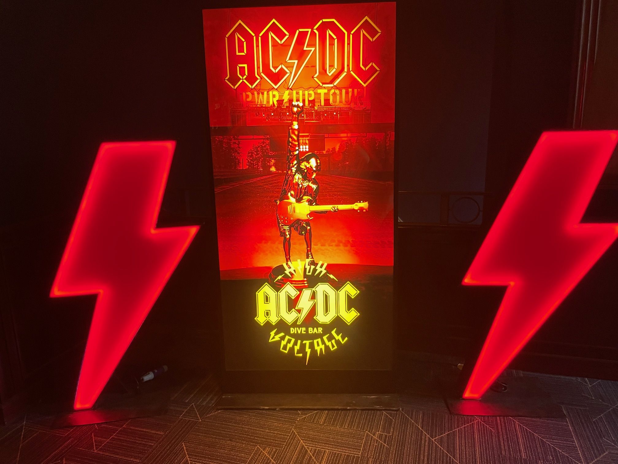 AC/DC pop up sign