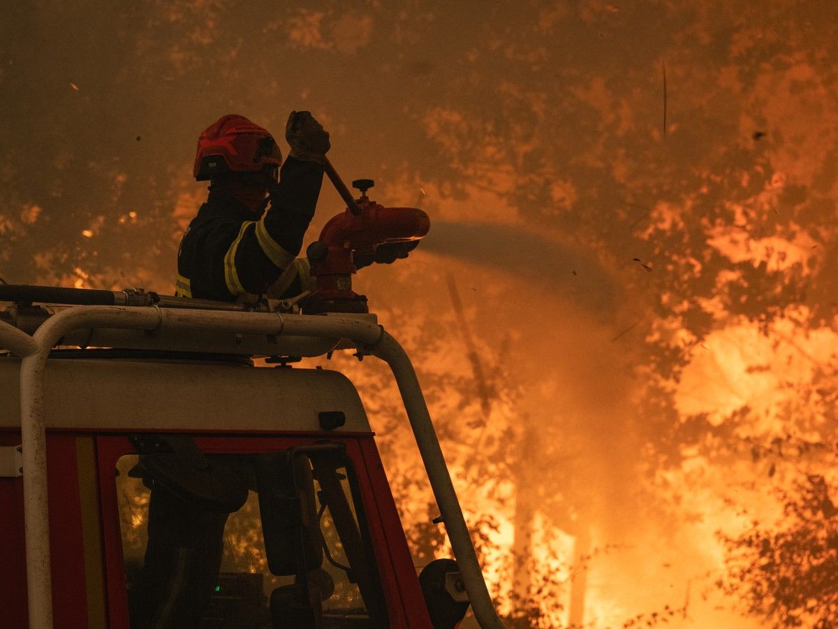  An “unprecedented” wildfire tearing through southwest France is heading toward the city of Bordeaux, an official said on July 24, 2026.