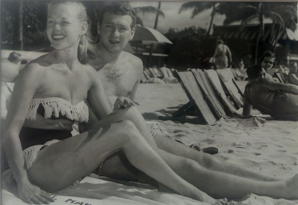  Frances and Samuel Belzberg at the beach, 1950s. Photo from the Belzberg family.