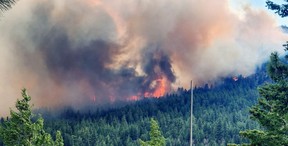Image of the Bald Range Fire on Aug. 10, 2026.