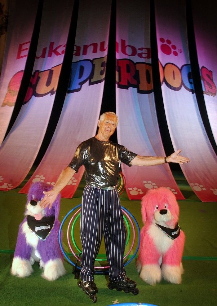  Herb Williams, on roller blades, hosts the SuperDogs show at the PNE in August 2003.