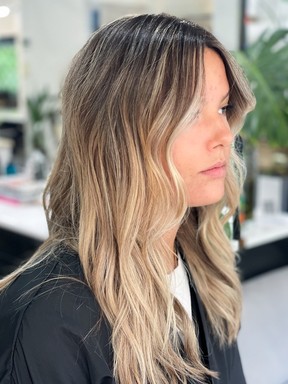 A colour correction following at-home colour after.