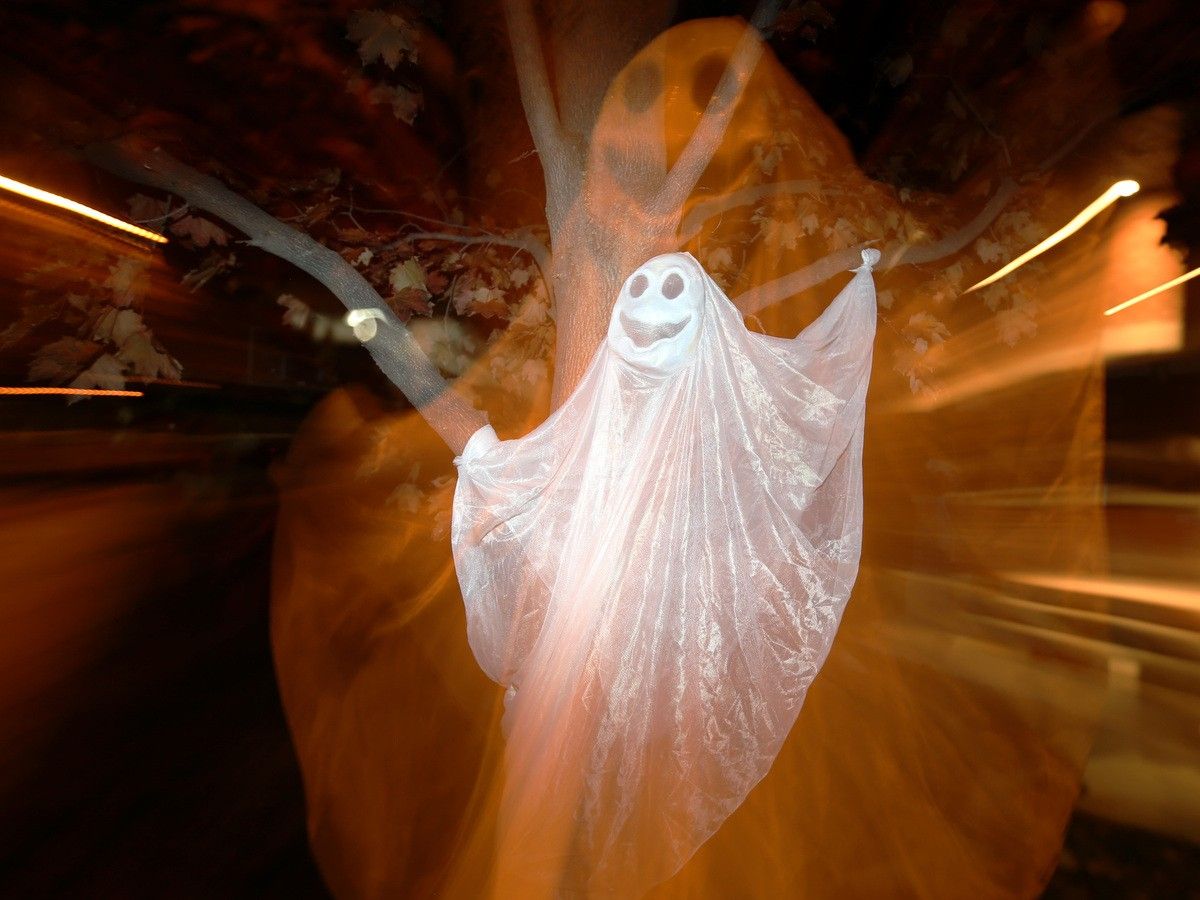 The Bookless Club: What costumes have impressed you over the years?