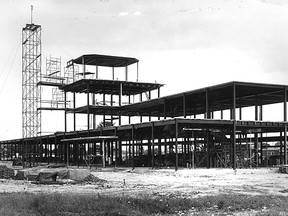 HISTORIC,July31/1956- Construction of the new Windsor Airport. (The Windsor Star-FILE)