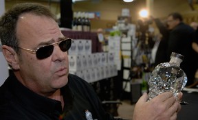 In this file photo, Dan Ackroyd touts new brand of alcohol in a Saskatchewan liquor store. (BRYAN SCHLOSSER/Leader-Post)