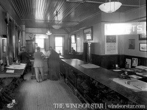 1926-Inside the C.N. office. (The Windsor Star-FILE)