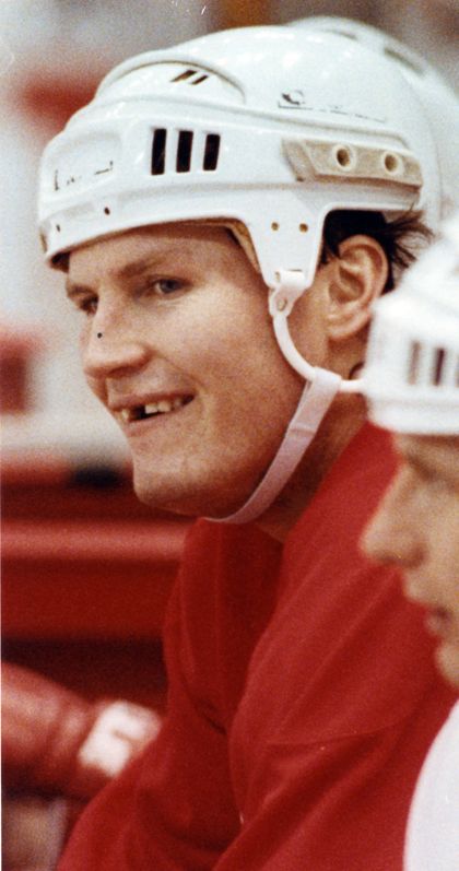 Bob Probert: The NHL's Undisputed Heavyweight Champ and its Ultimate Tragic  Hero - The Hockey News Detroit Red Wings News, Analysis and More