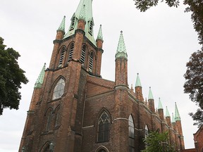 CHURCH3