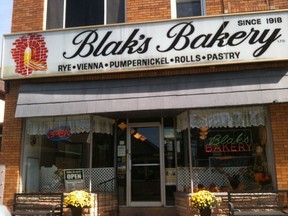 Blak's Bakery 002