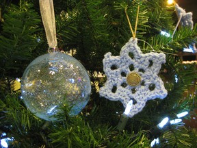Handmade Ornaments: Tsunami Glassworks and Dianne Clinton