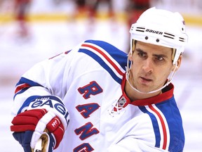 Wade Redden warms up before the New York Rangers game against the Ottawa Senators in 2009. (Photo by Wayne Cuddington/Ottawa Citizen)