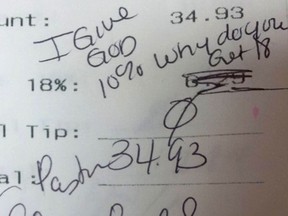 Pastor Alois Bell scrawled this note on her bill from Applebee's. It was posted to Reddit by server Chelsea Welch.