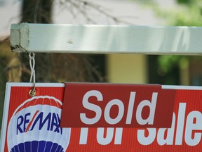 File photo of a realtor sign. (Windsor Star files)
