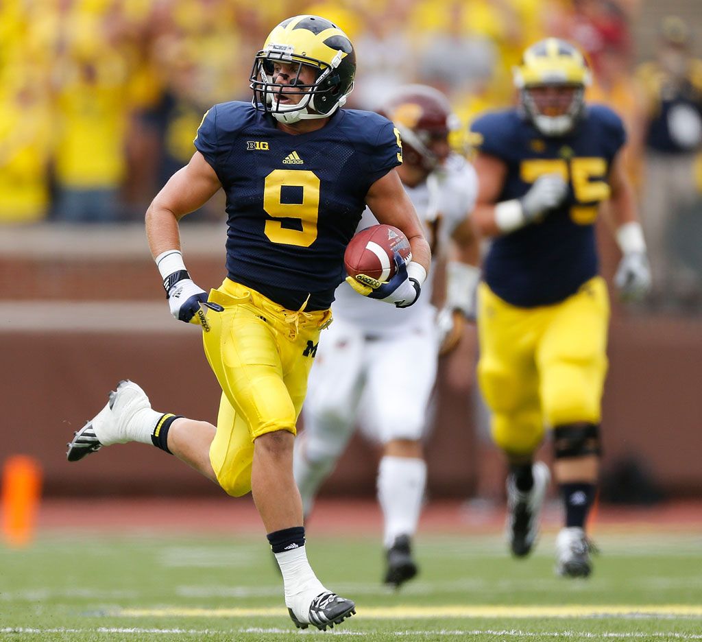 Taylor Lewan Treats Everyone to a Big Guy Touchdown Catch (Video)