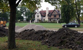 Area residents meet with City of Windsor officials about construction project at Willistead Park Tuesday October 15, 2013. (NICK BRANCACCIO/The Windsor Star)