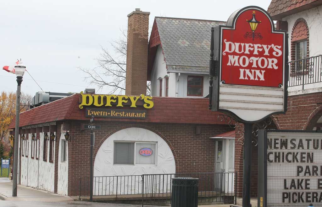 Duffy's Tavern owners put contents of former restaurant up for sale